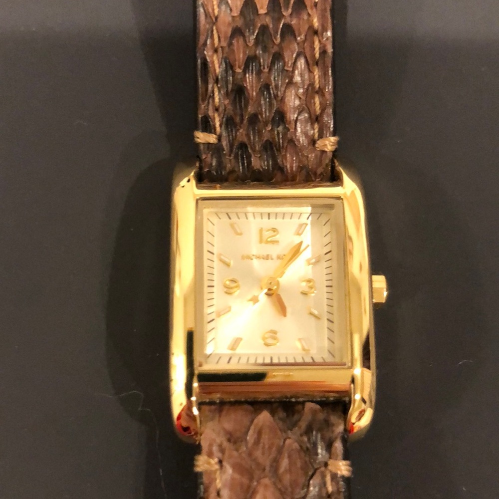 MICHAEL KORS WATCH.